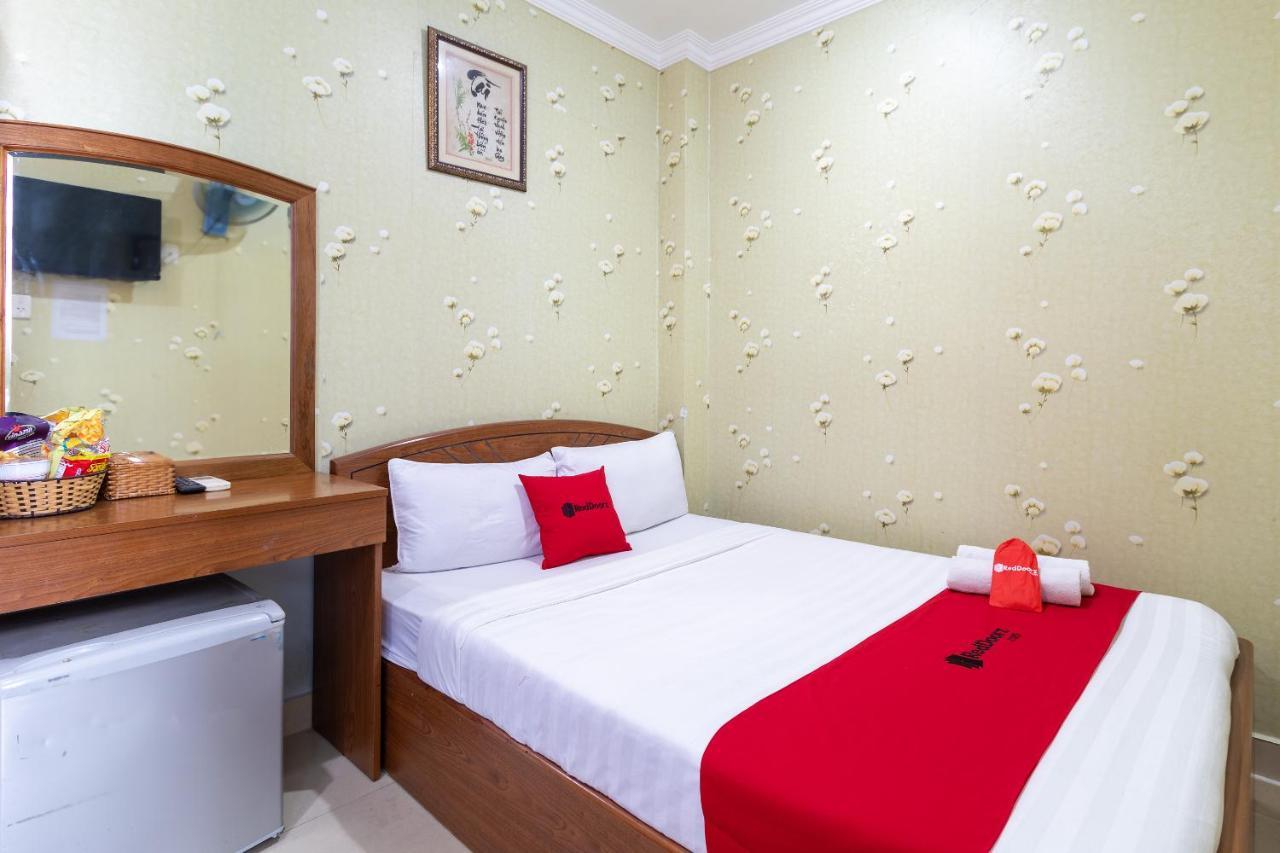 Reddoorz Nam Bac Hotel Phan Dang Luu Phu Nhuan Ho Şi Min Dış mekan fotoğraf