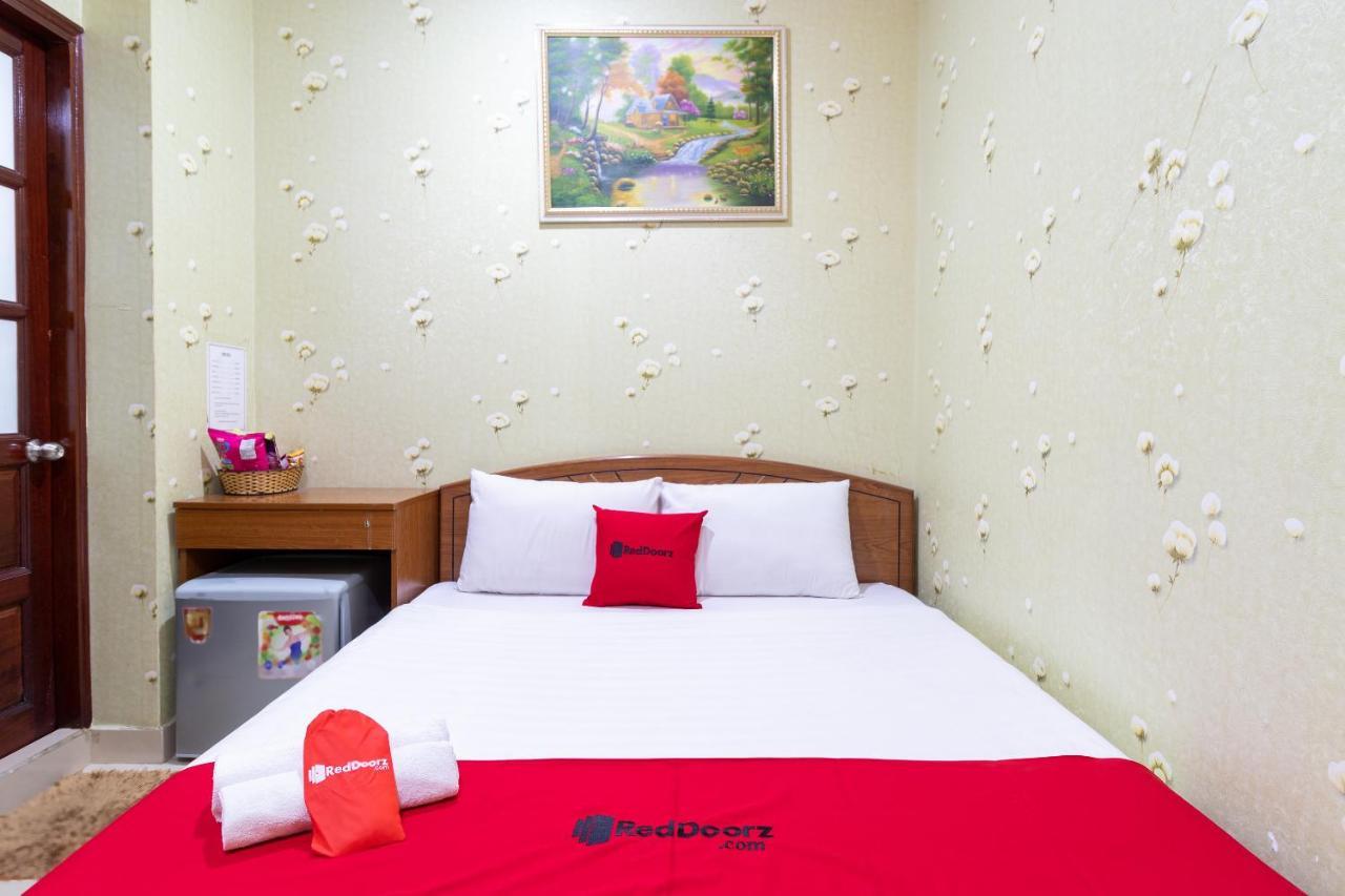 Reddoorz Nam Bac Hotel Phan Dang Luu Phu Nhuan Ho Şi Min Dış mekan fotoğraf